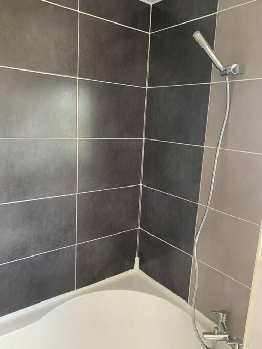 1 Bedroom Annex, Private Bathroom, Peaceful Area Claypits Luaran gambar